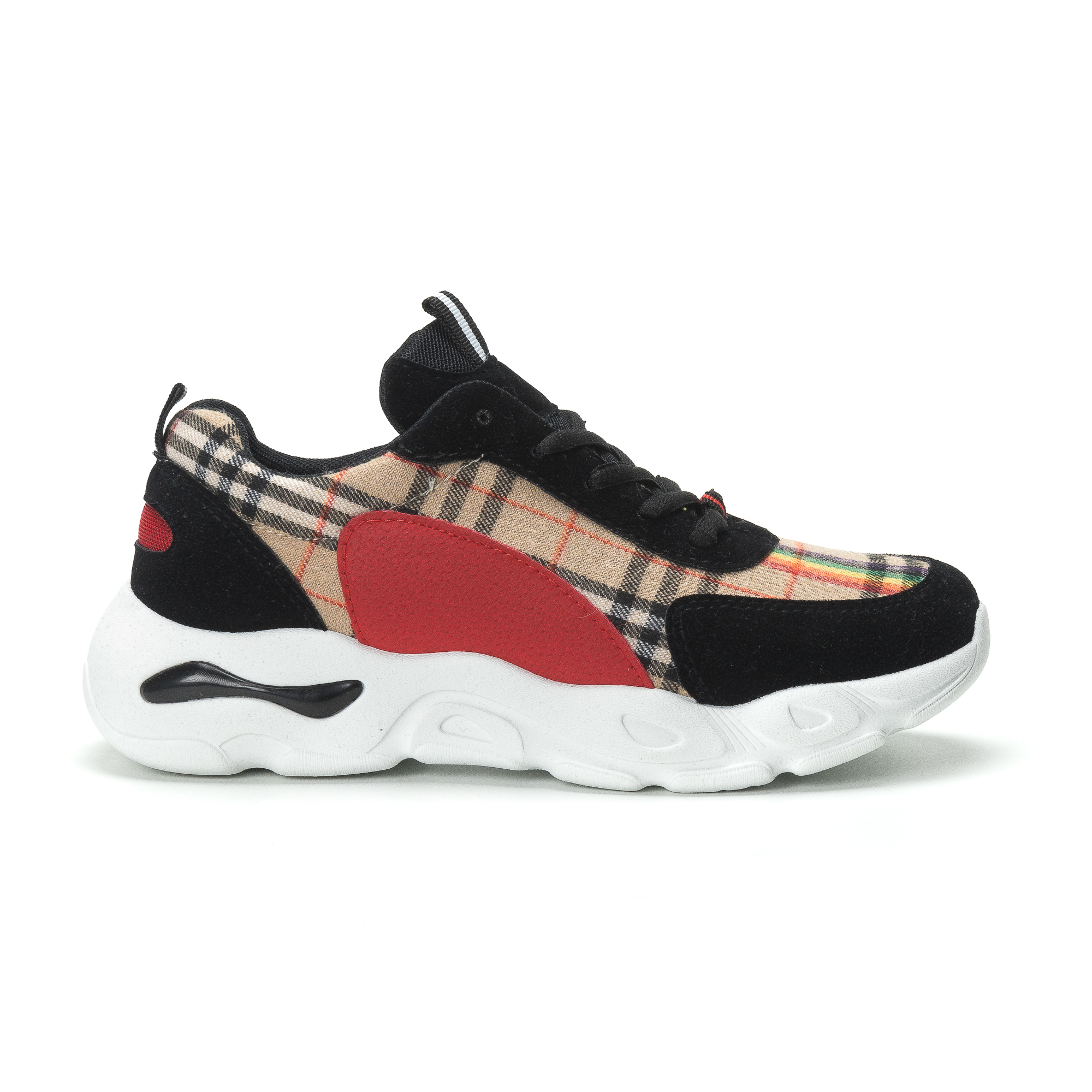 Γυναικεία μαύρα sneakers με καρέ διακόσμηση