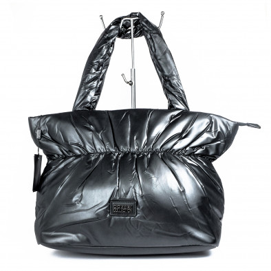 Дамска черна чанта тип пухенка с набор il071022-24 2