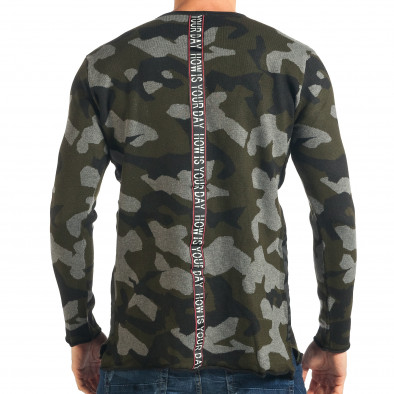 Мъжки камуфлажен пуловер с надпис на гърба it301017-47 3