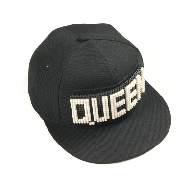 Черна шапка с лепенка Queen it300318-10 2