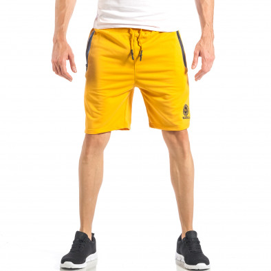 Мъжки жълти шорти с ефектни ципове it040518-41 2
