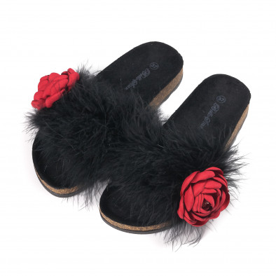 Дамски черни чехли с пух и цвете it010618-9 3