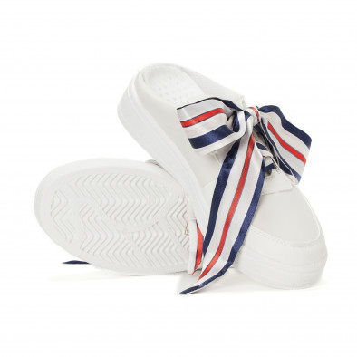 Дамски бели спортни чехли със сатенени връзки it230418-27 4
