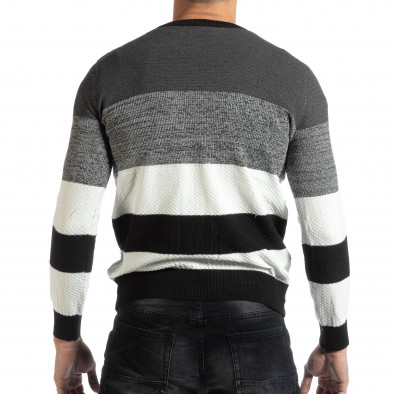 Мъжки пуловер с плетки в черно и бяло it261018-111 3