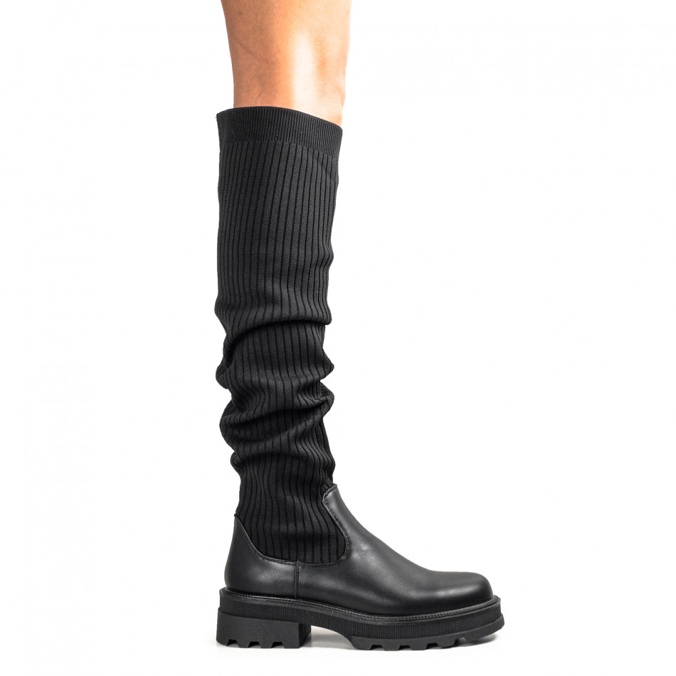 Дамски черни чизми от трико и кожа it300822-1