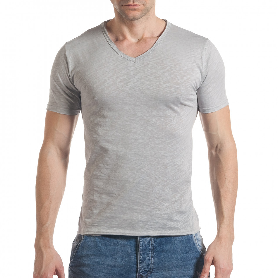Мъжка сива тениска с остро деколте it030217-12