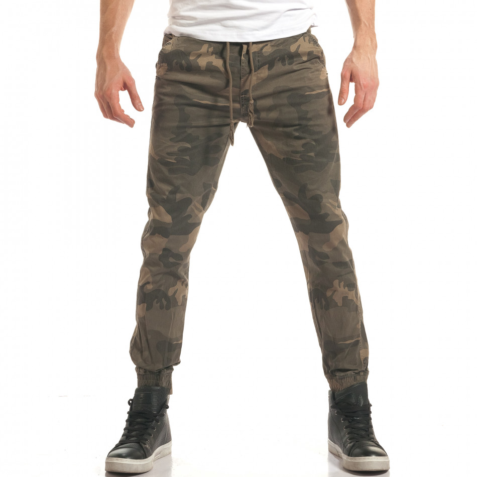 Мъжки спортен панталон зелено-кафяв камуфлаж it140317-21