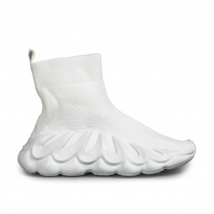 Slip-on бели маратонки релефна подметка 