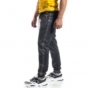 Сив мъжки джогър с принт кант Black Sport - FASHIONMIX.BG Сив мъжки джогър с принт кант Black Sport