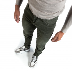 Slim fit мъжки зелени дънки с прокъсвания - FASHIONMIX.BG Slim fit мъжки зелени дънки с прокъсвания