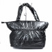 Дамска черна чанта тип пухенка с набор il071022-24 3