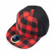 Черна шапка с червено-черно каре it050618-74 2