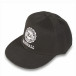 Мъжка черна шапка с права козирка и емблема it220316-5 2