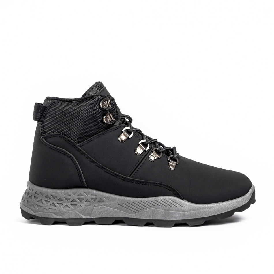 Ανδρικά μαύρα μποτάκια Trekking design